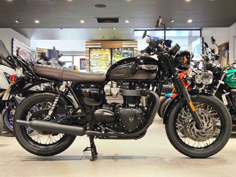 2021 Triumph Bonneville T120 Black Black