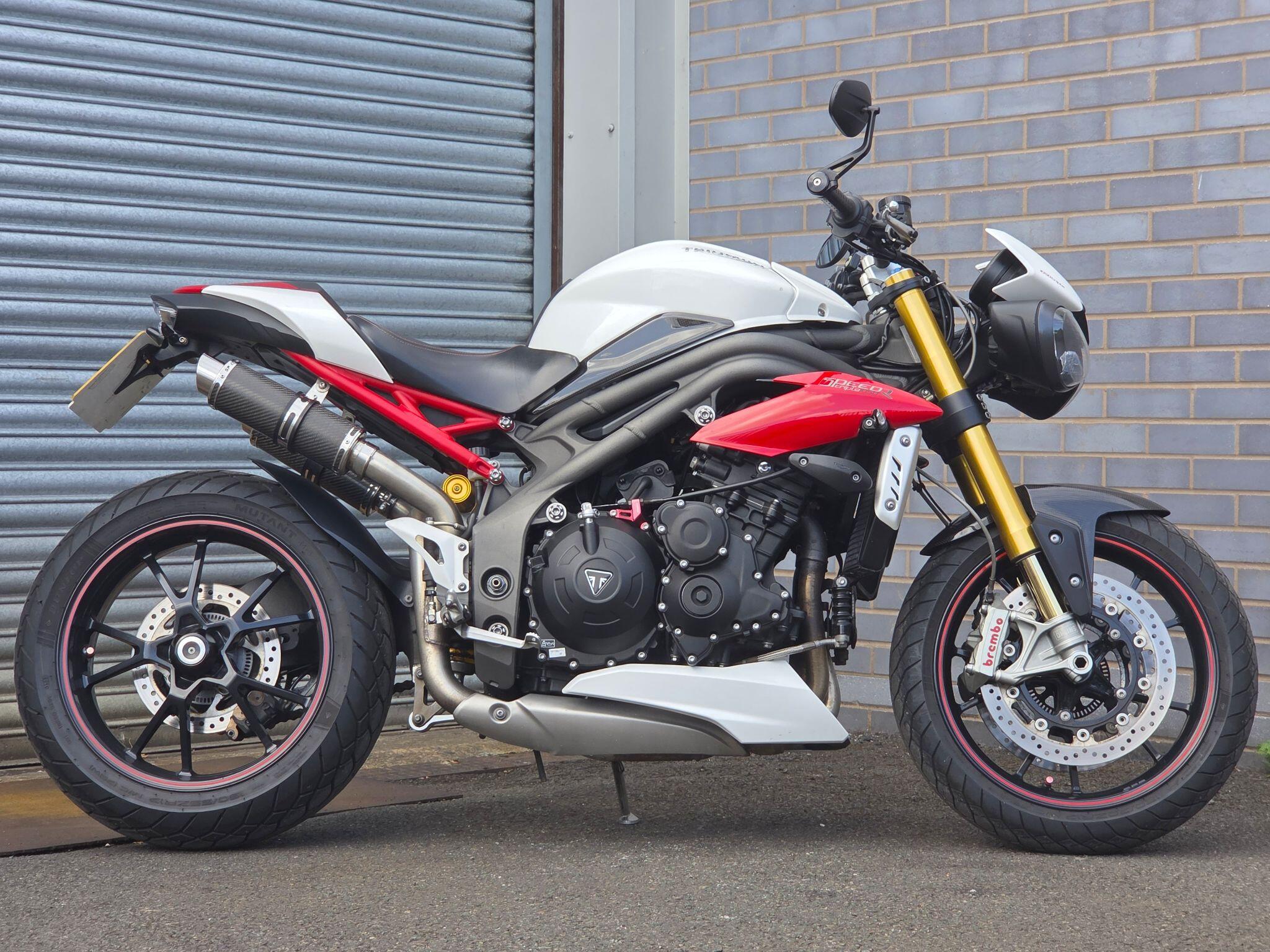 2017 Triumph Speed Triple 1050 2017 Triumph Speed Triple 1050