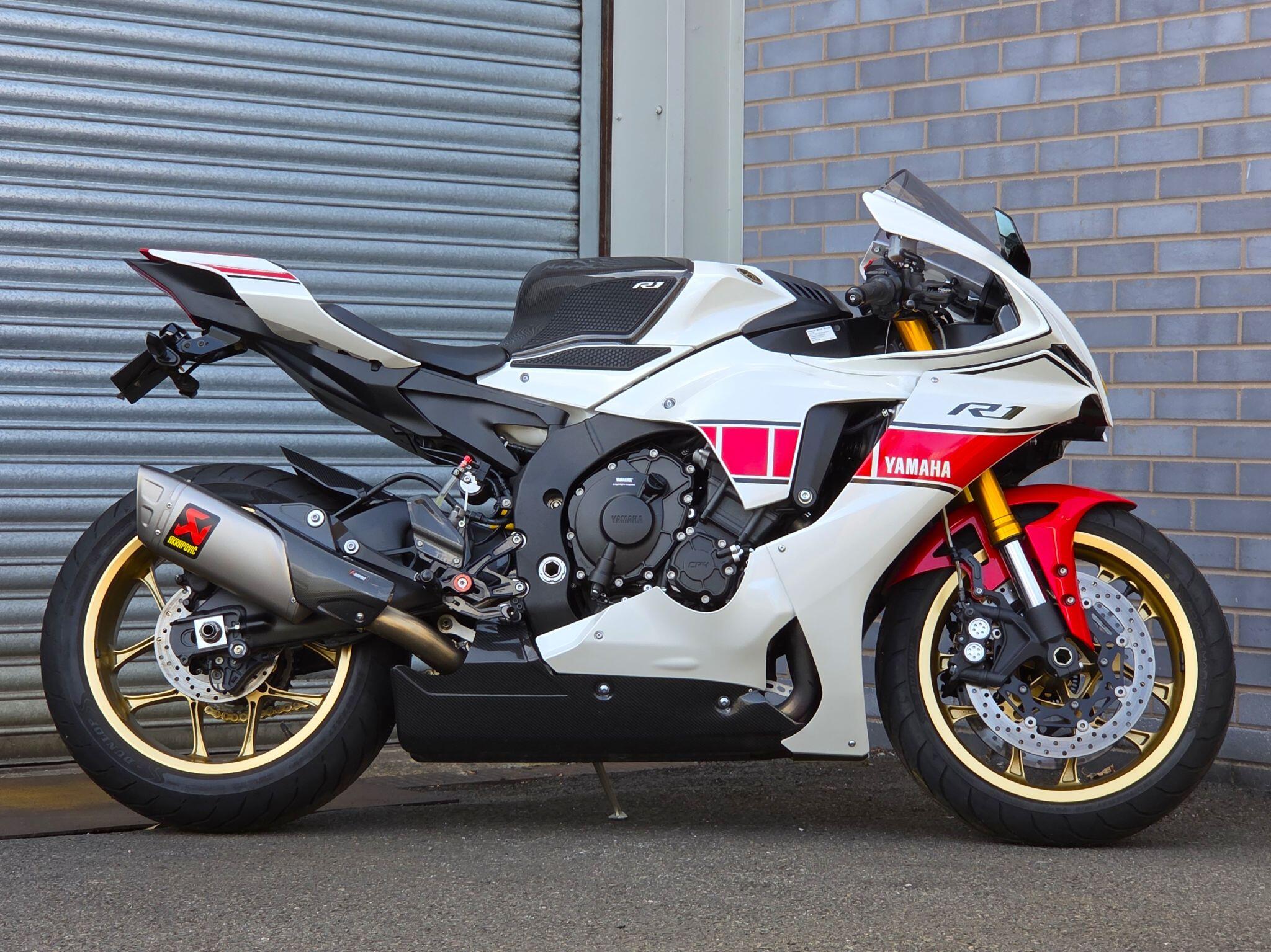 2022 Yamaha R1 2022 Yamaha R1