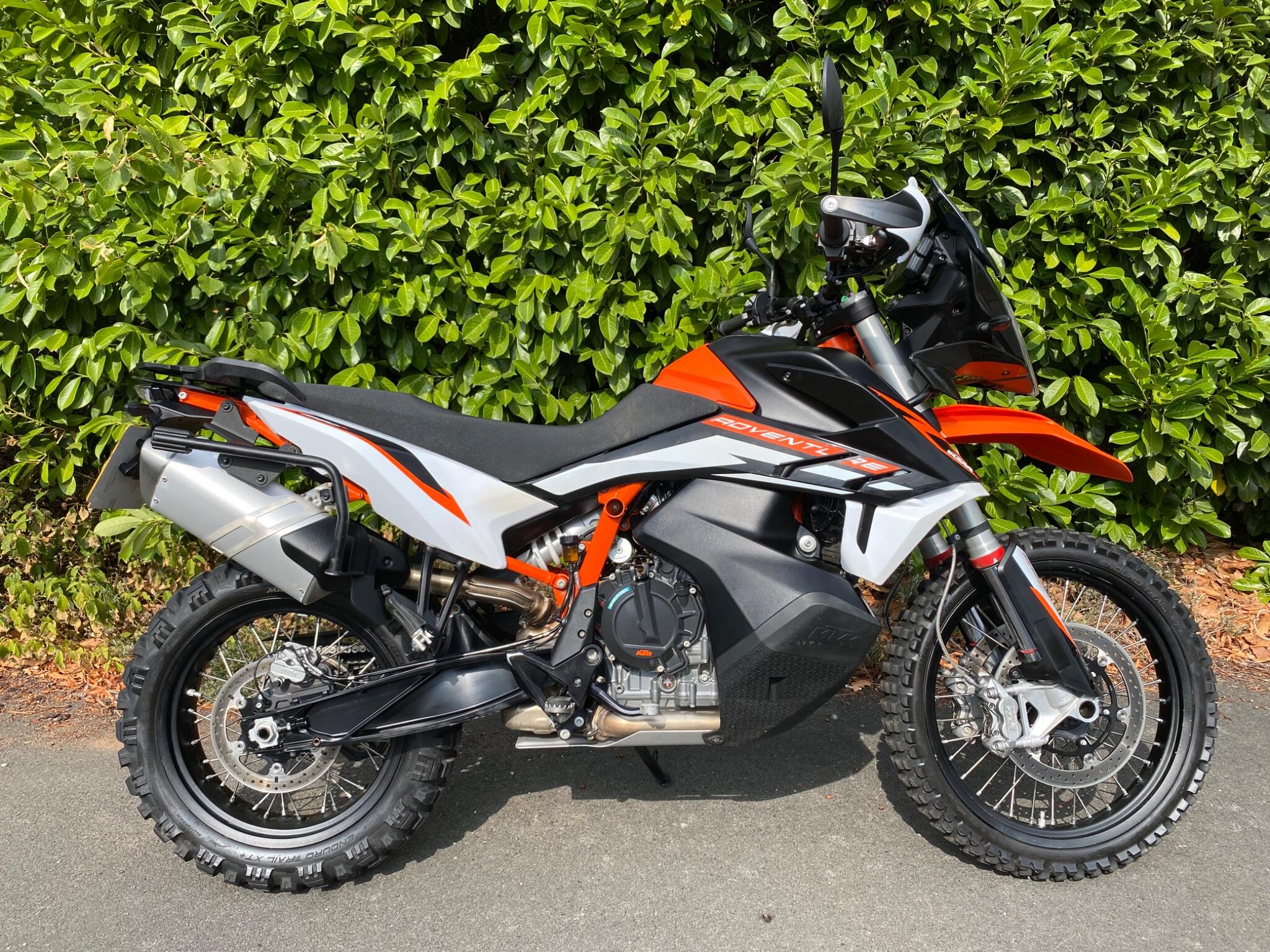 2022 KTM 890 Adventure