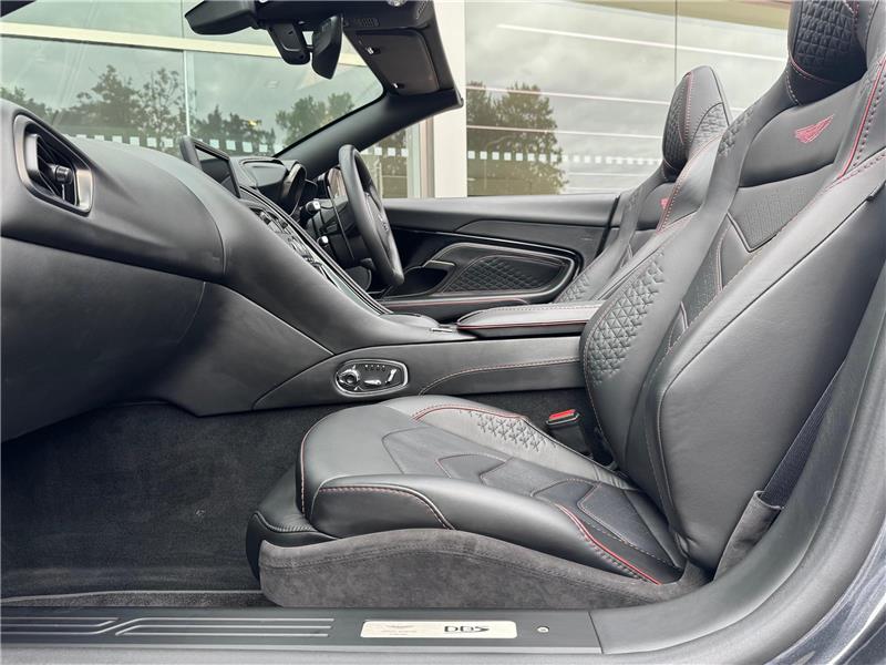 2020 Aston Martin DBS Superleggera Volante