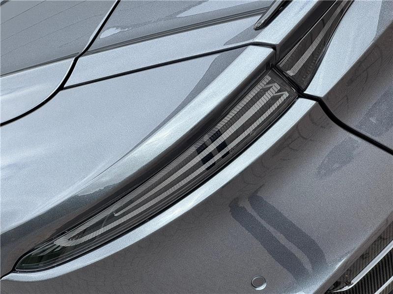 2020 Aston Martin DBS Superleggera Volante