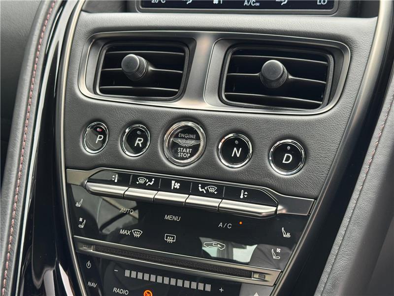 2020 Aston Martin DBS Superleggera Volante