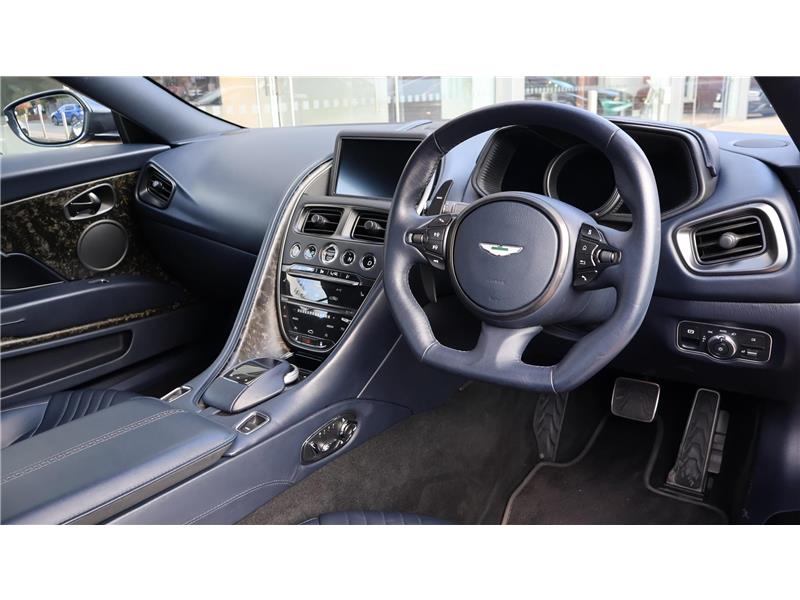 2021 Aston Martin DB11 V8 VOLANTE