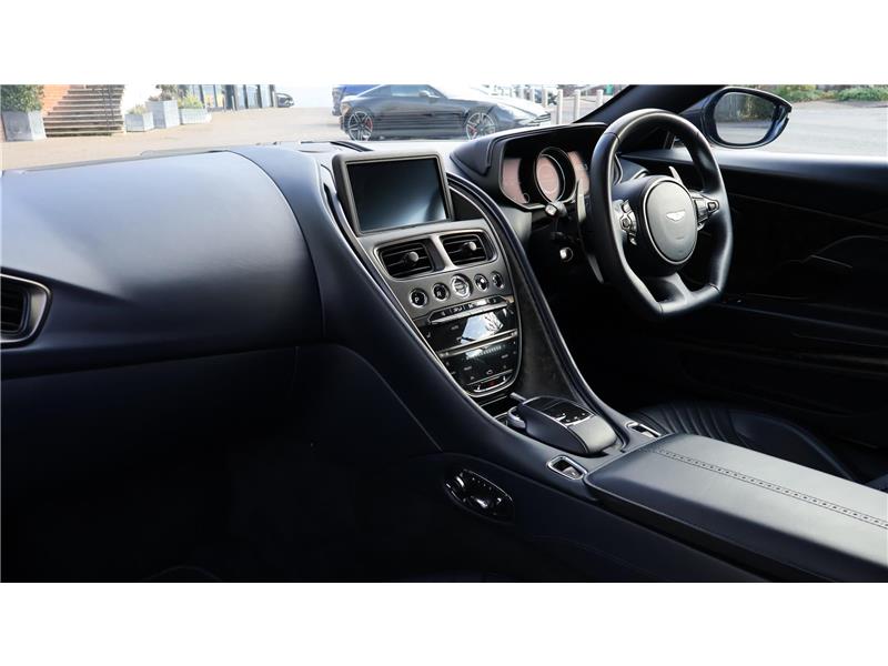 2021 Aston Martin DB11 V8 VOLANTE