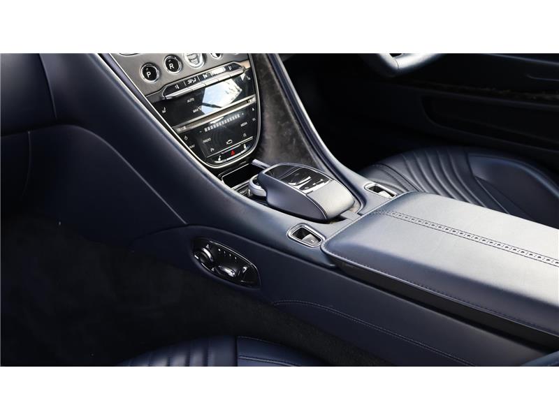 2021 Aston Martin DB11 V8 VOLANTE