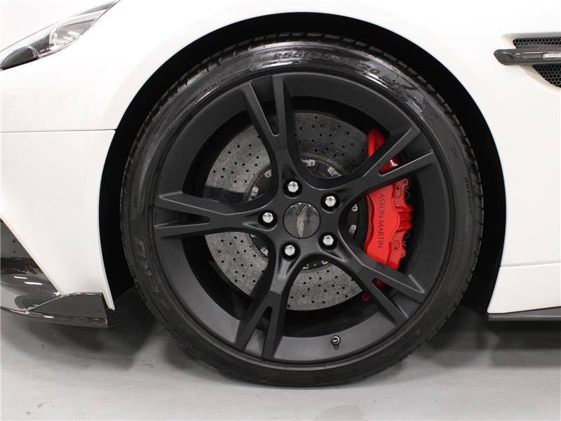 2018 Aston Martin Vanquish S Volante V12