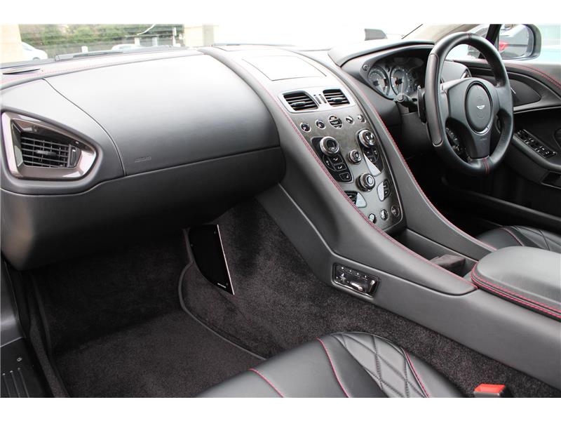 2018 Aston Martin Vanquish S Volante V12