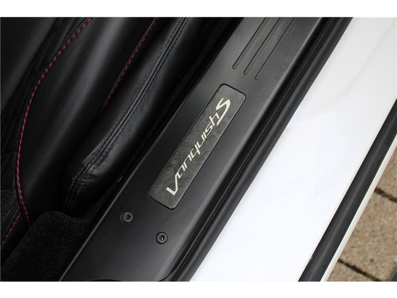 2018 Aston Martin Vanquish S Volante V12