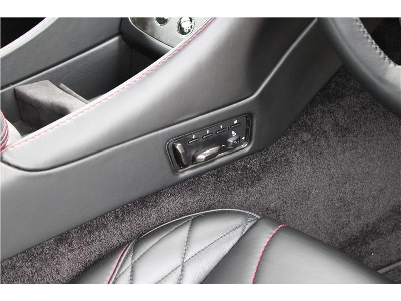 2018 Aston Martin Vanquish S Volante V12