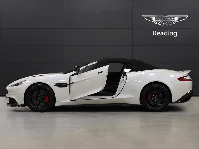 2018 Aston Martin Vanquish S Volante V12