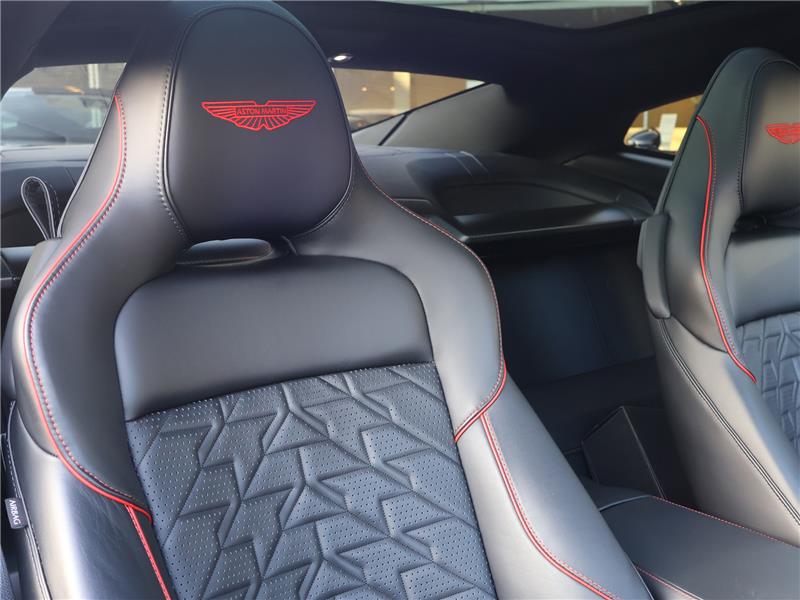 2025 Aston Martin Vanquish  