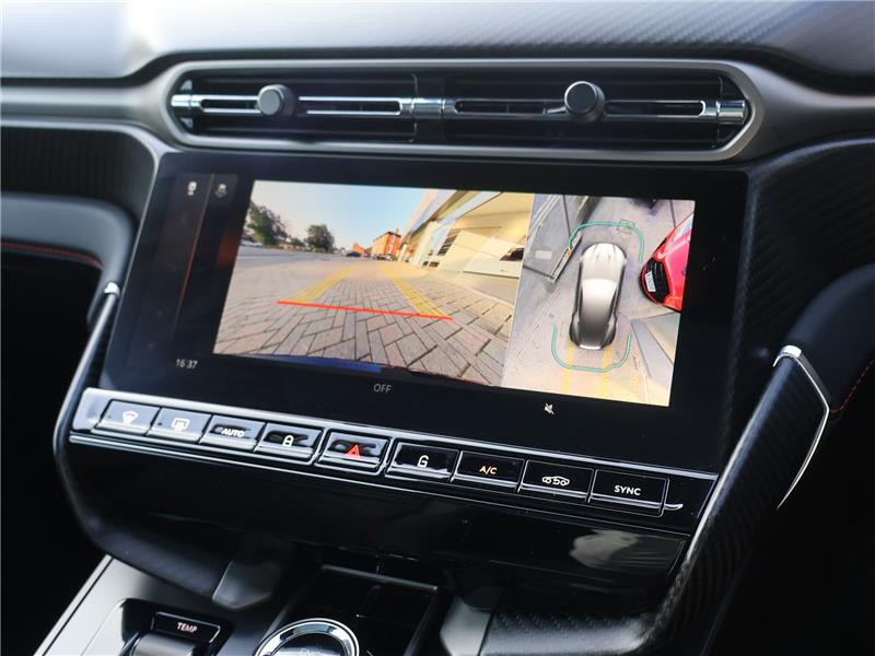 2025 Aston Martin Vanquish  