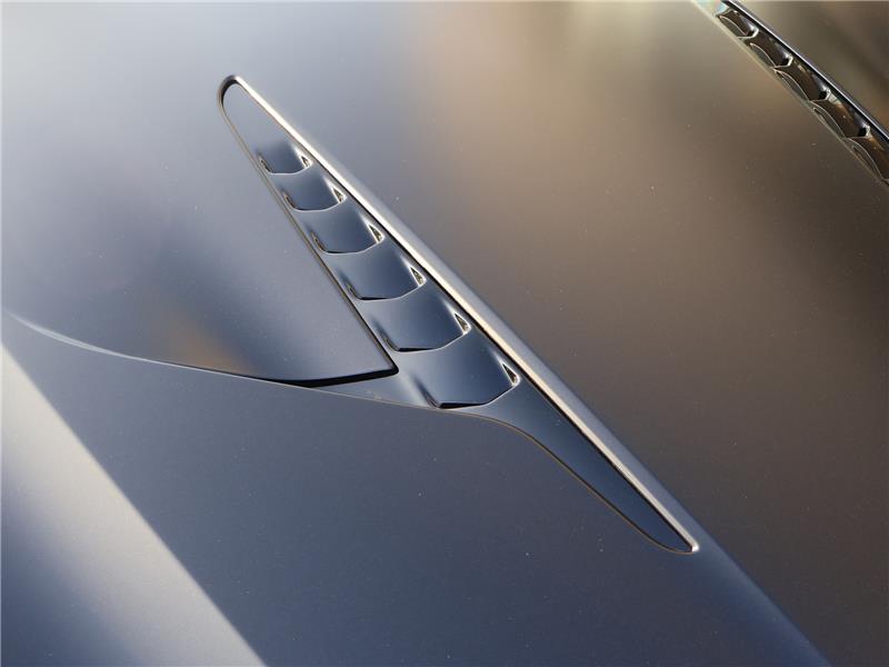 2025 Aston Martin Vanquish  