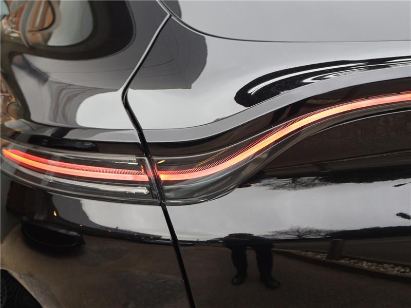 2023 Aston Martin DBX 707