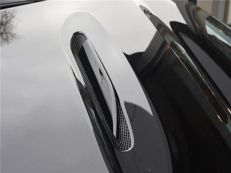 2023 Aston Martin DBX 707