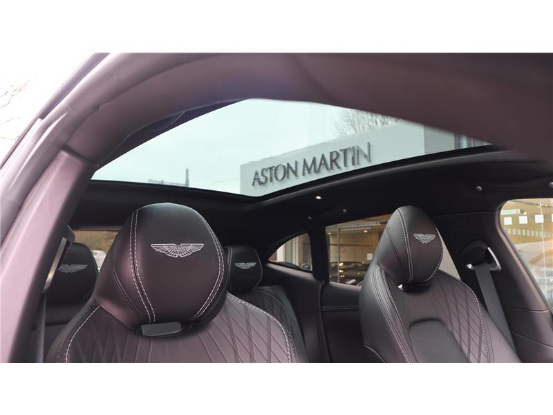 2022 Aston Martin DBX 4.0 V8