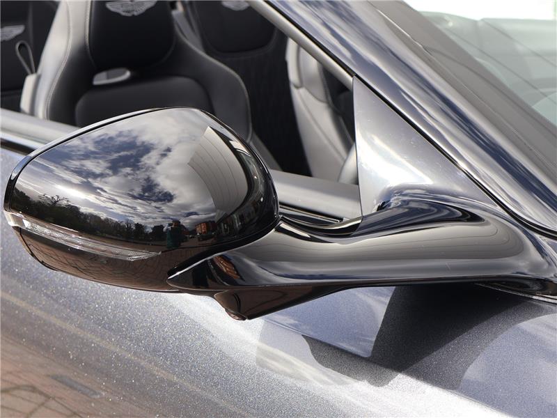 2024 Aston Martin DB12 Volante