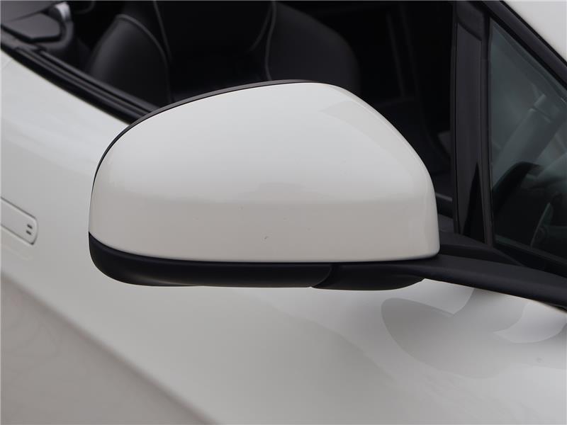 2018 Aston Martin V8 Vantage AMR Roadster