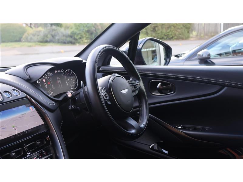 2023 Aston Martin DBX 4.0 V8 707 STD