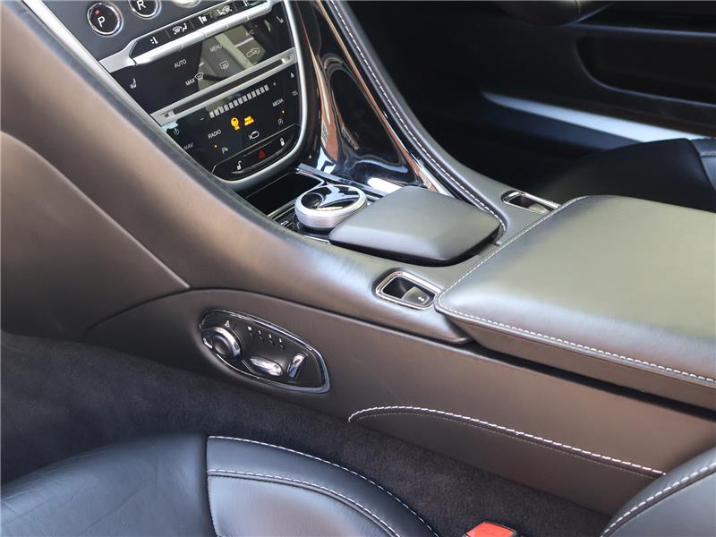 2018 Aston Martin DB11 V8 VOLANTE