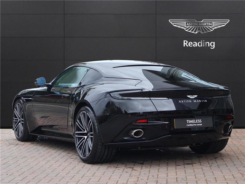 2025 Aston Martin DB12 4.0 V8 STD