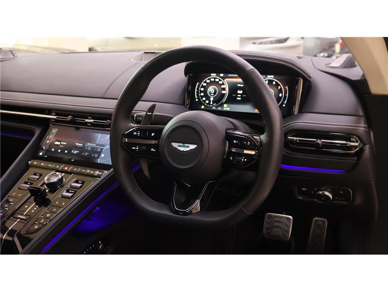 2025 Aston Martin DB12 4.0 V8 STD