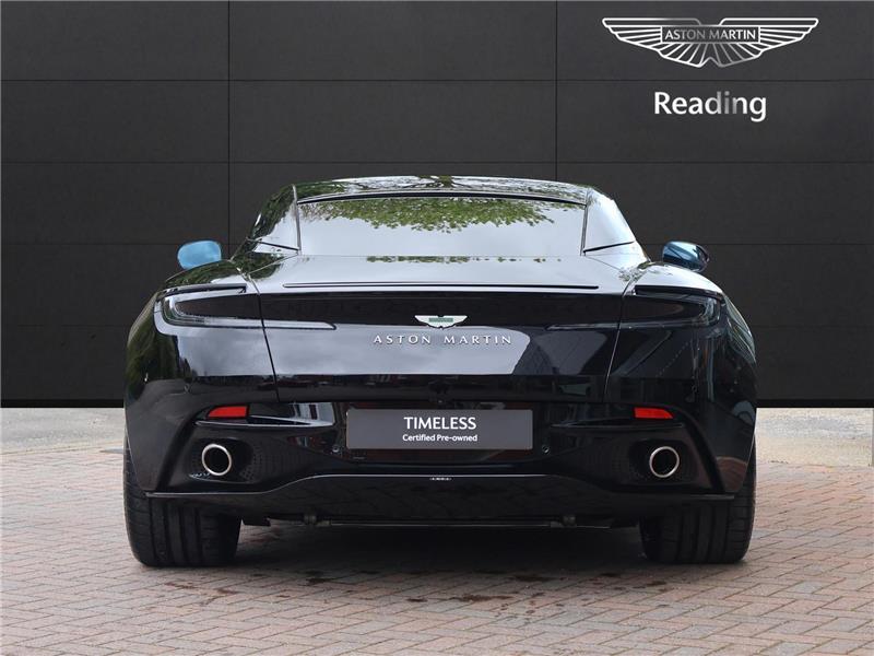 2025 Aston Martin DB12 4.0 V8 STD