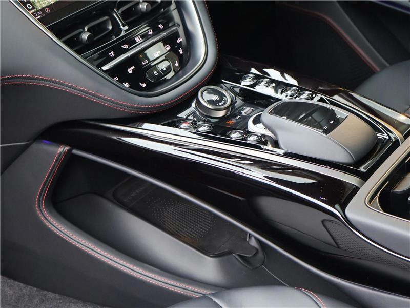 2023 Aston Martin DBX 4.0 V8 707