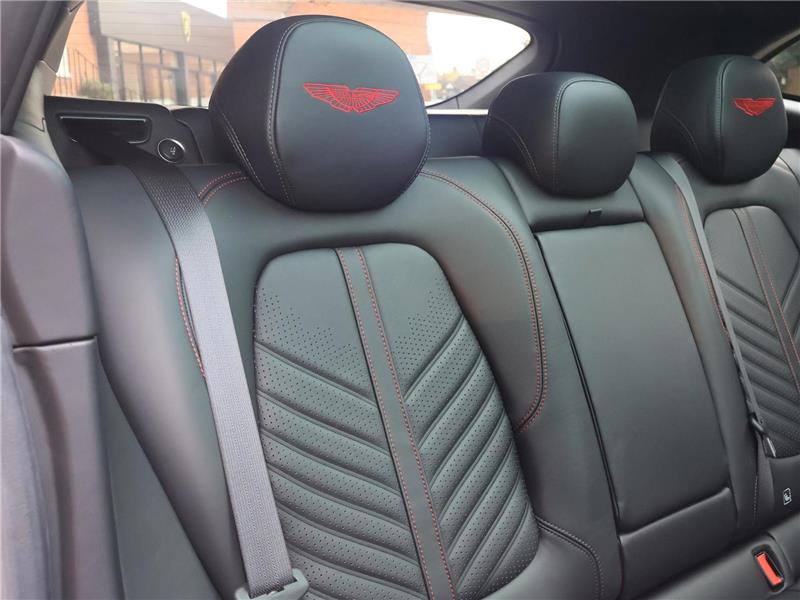 2023 Aston Martin DBX 4.0 V8 707