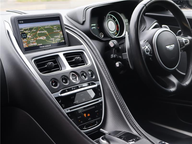 2018 Aston Martin DB11 V8 Volante
