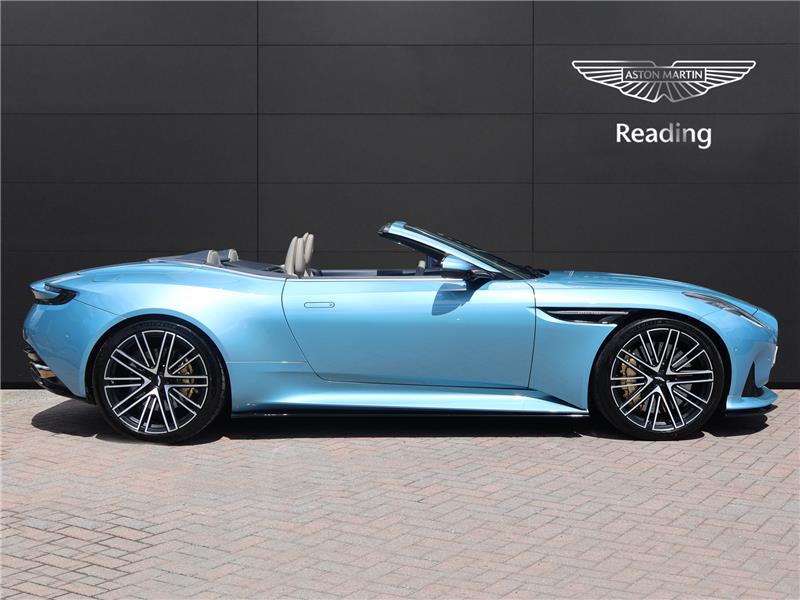 2024 Aston Martin DB12 Volante