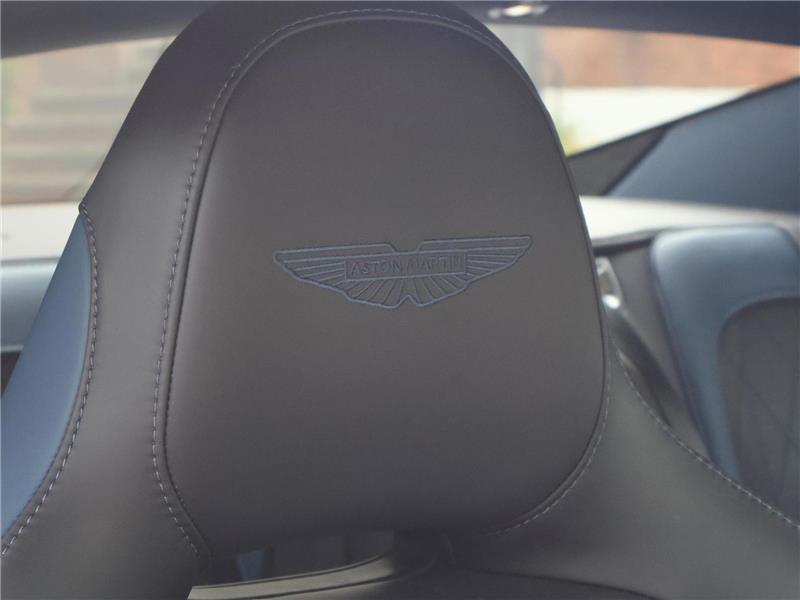 2025 Aston Martin DB12 4.0 V8