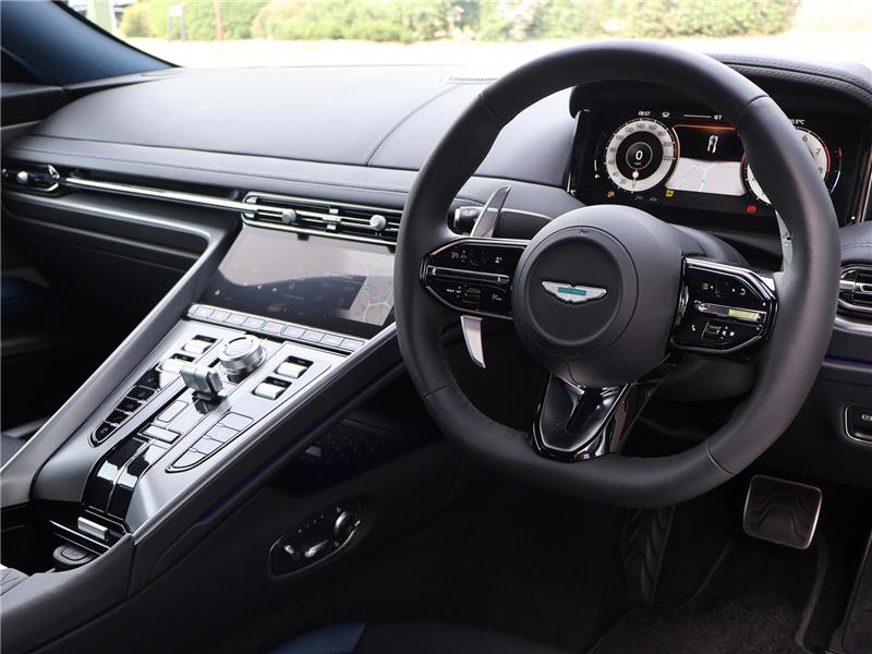 2025 Aston Martin DB12 4.0 V8
