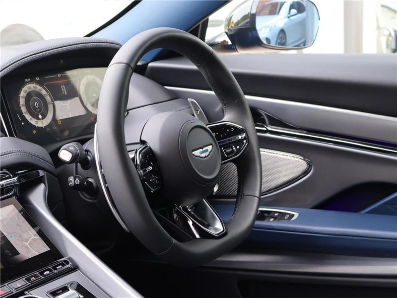 2025 Aston Martin DB12 4.0 V8