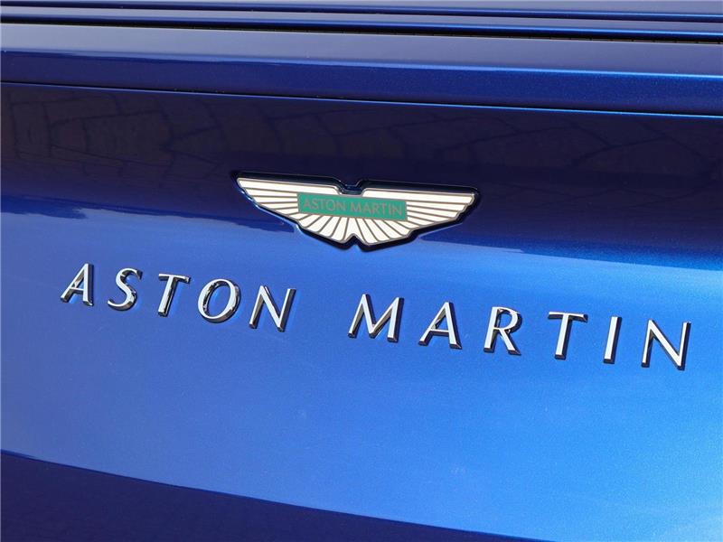 2025 Aston Martin DB12 4.0 V8