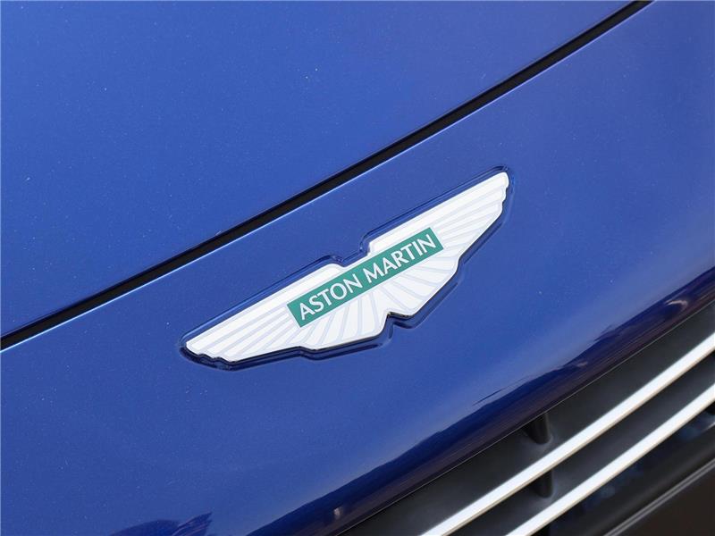 2025 Aston Martin DB12 4.0 V8