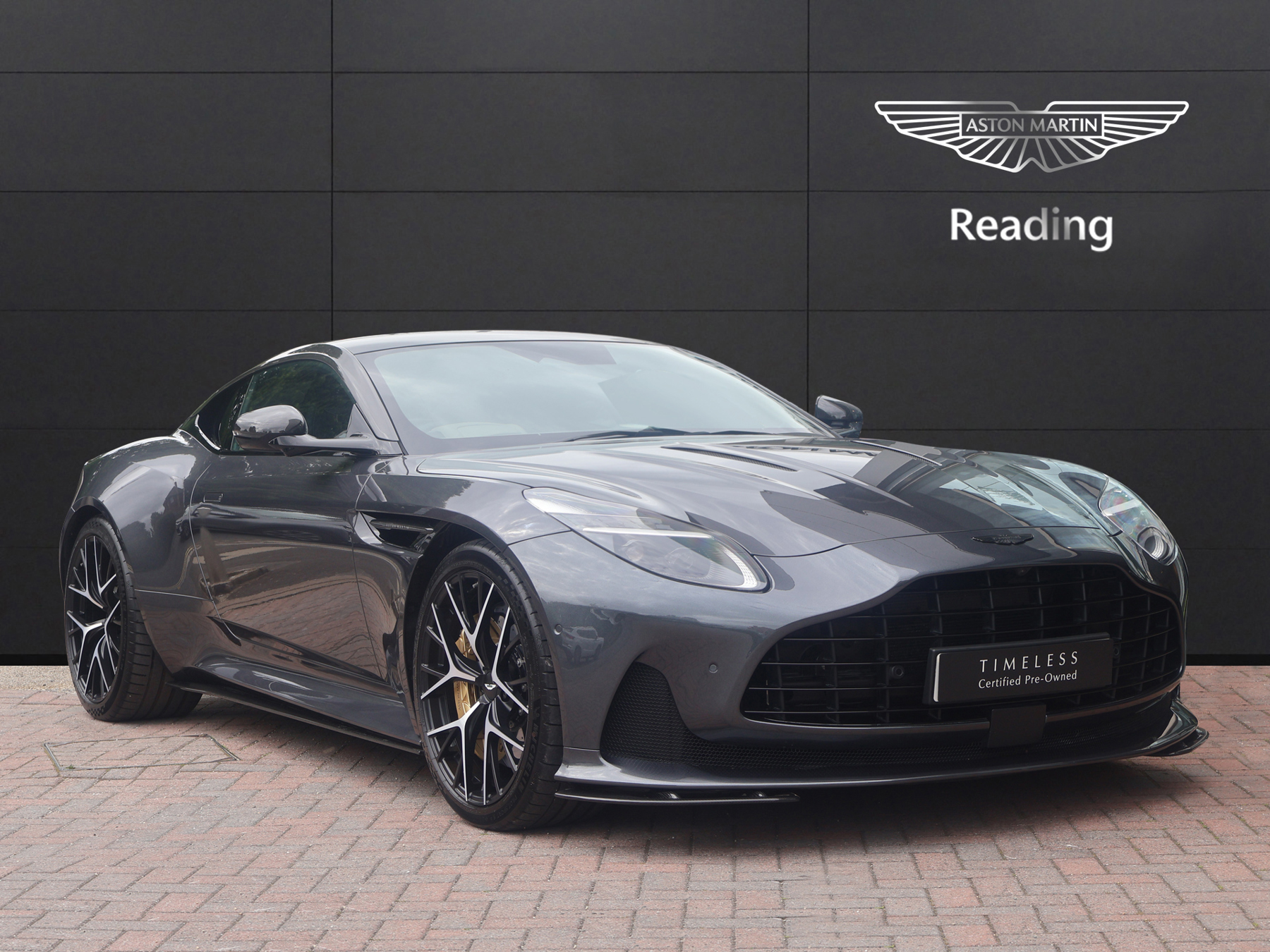2024 Aston Martin DB12 4.0 V8 ST...