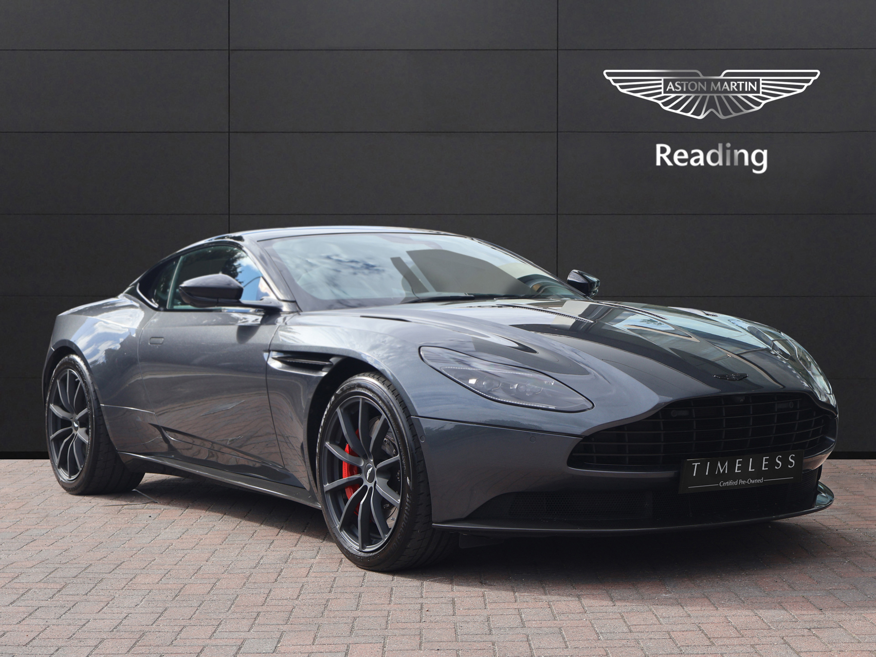 2022 Aston Martin DB11