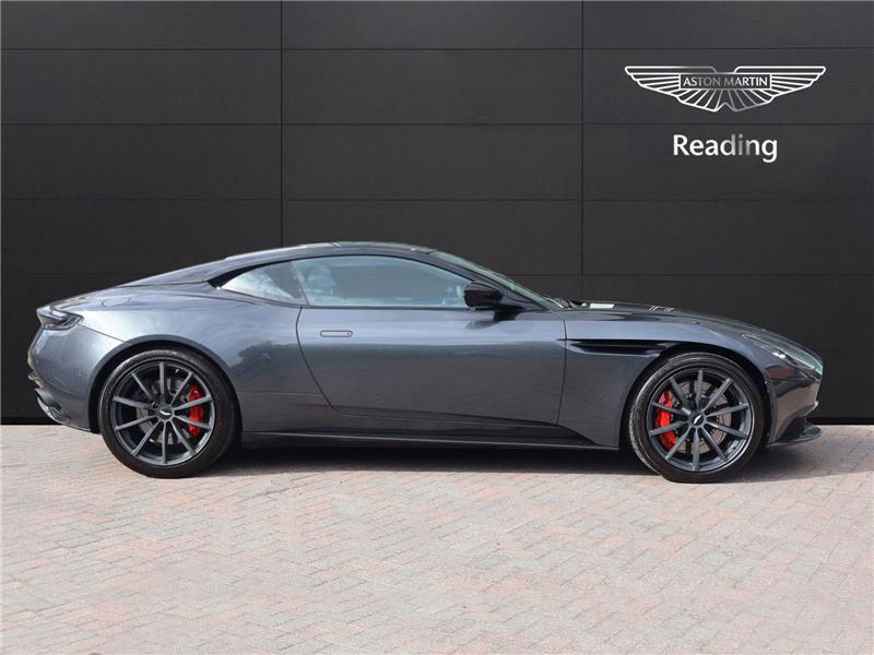 2022 Aston Martin DB11 5.2 V12 BiTurbo
