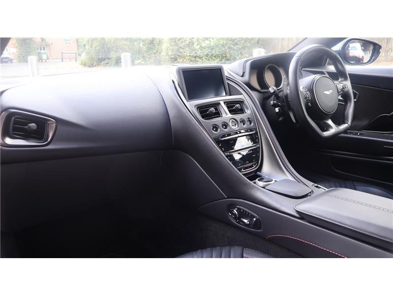 2022 Aston Martin DB11 5.2 V12 BiTurbo
