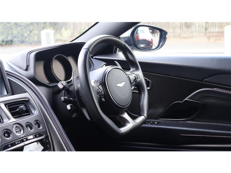 2022 Aston Martin DB11 5.2 V12 BiTurbo
