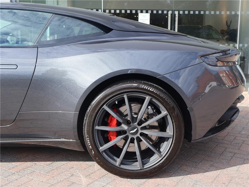 2022 Aston Martin DB11 5.2 V12 BiTurbo