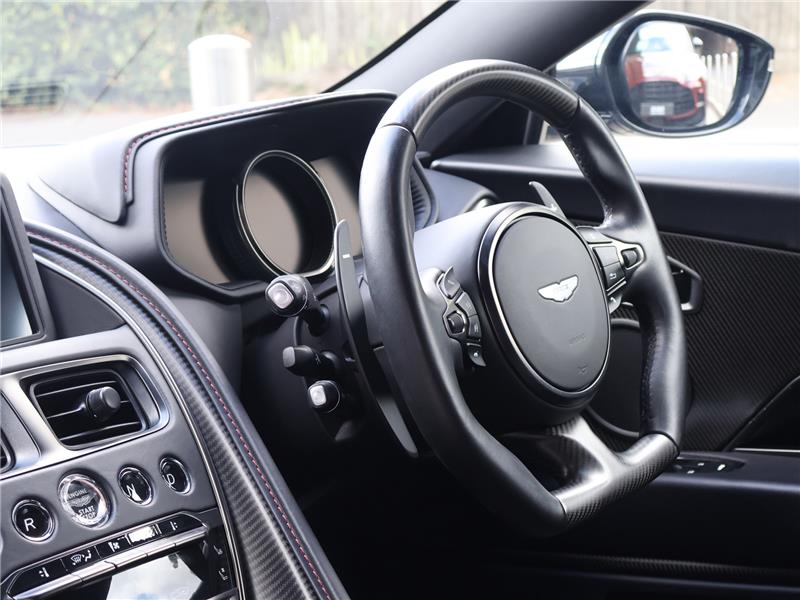2022 Aston Martin DB11 5.2 V12 BiTurbo