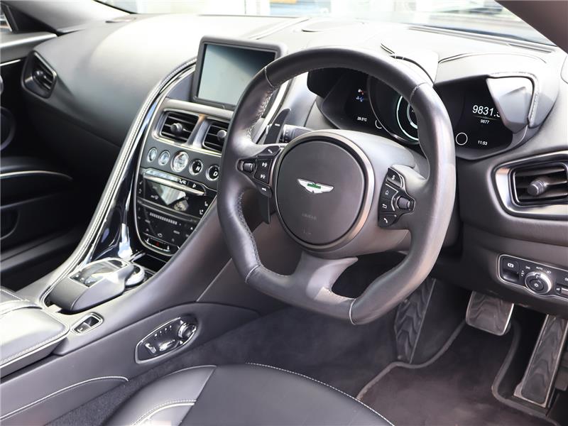 2021 Aston Martin DBS 5.2 V12 BiTurbo Superleggera 