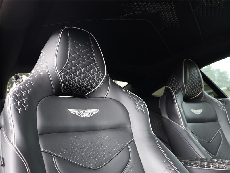 2021 Aston Martin DBS 5.2 V12 BiTurbo Superleggera 