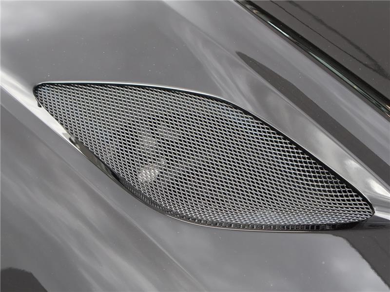 2022 Aston Martin DBS 5.2 V12 BiTurbo