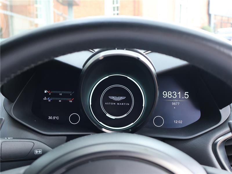 2021 Aston Martin DBS 5.2 V12 BiTurbo Superleggera 