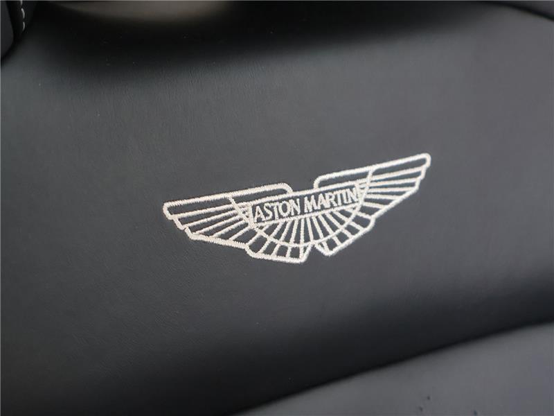 2021 Aston Martin DBS 5.2 V12 BiTurbo Superleggera 
