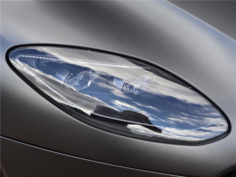 2021 Aston Martin DBS 5.2 V12 BiTurbo Superleggera 